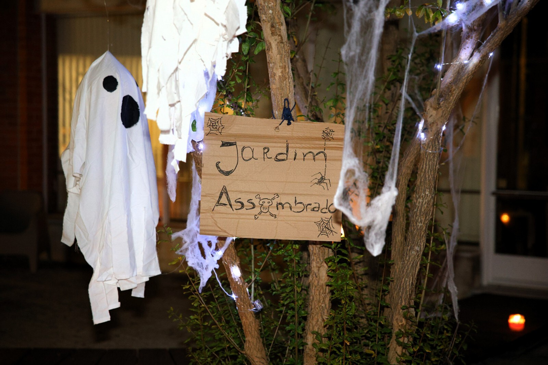 Às Paginas Tantas... Há Uma História para Ouvir em noite de arrepiar