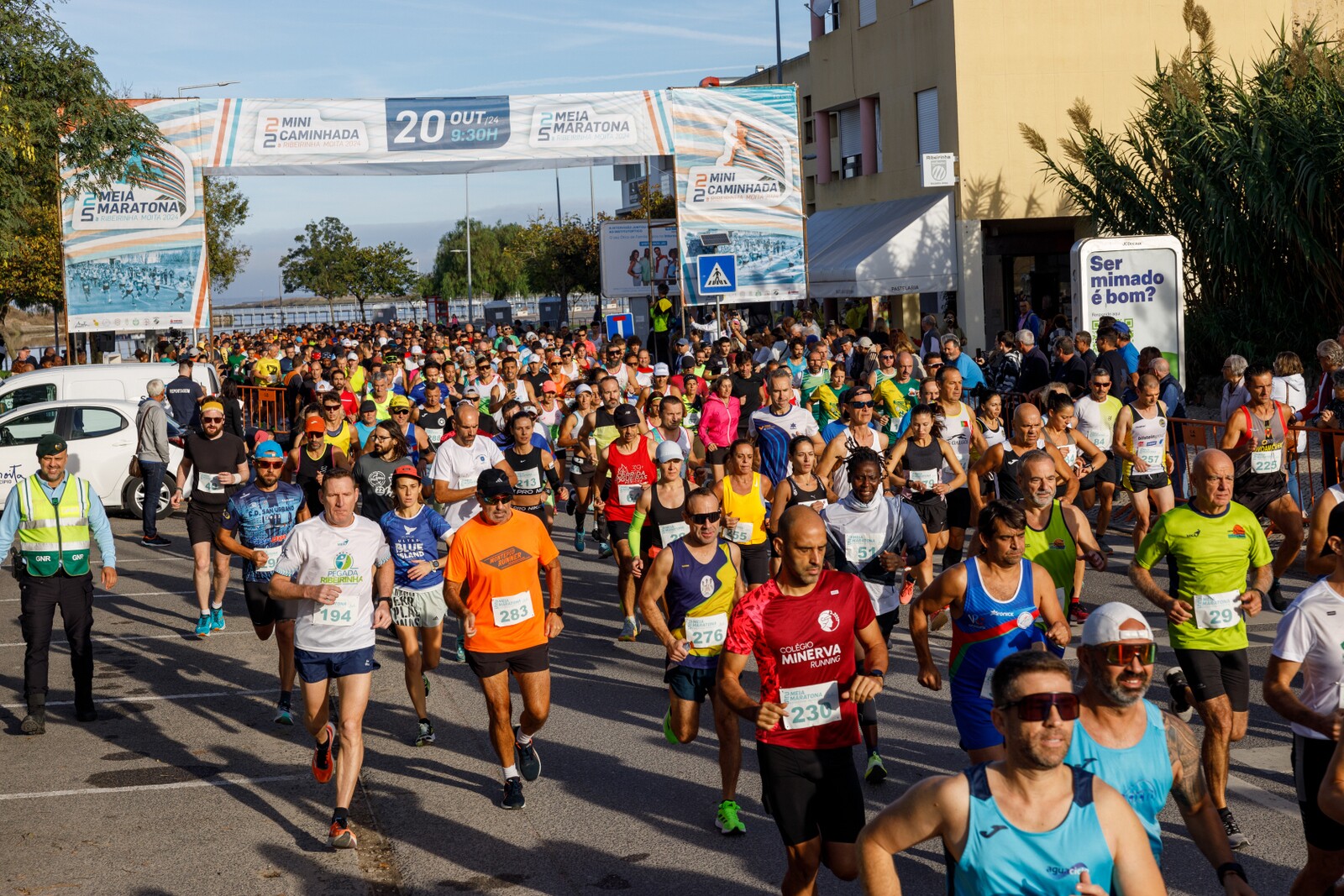Centenas juntam-se na Moita para correr e caminhar