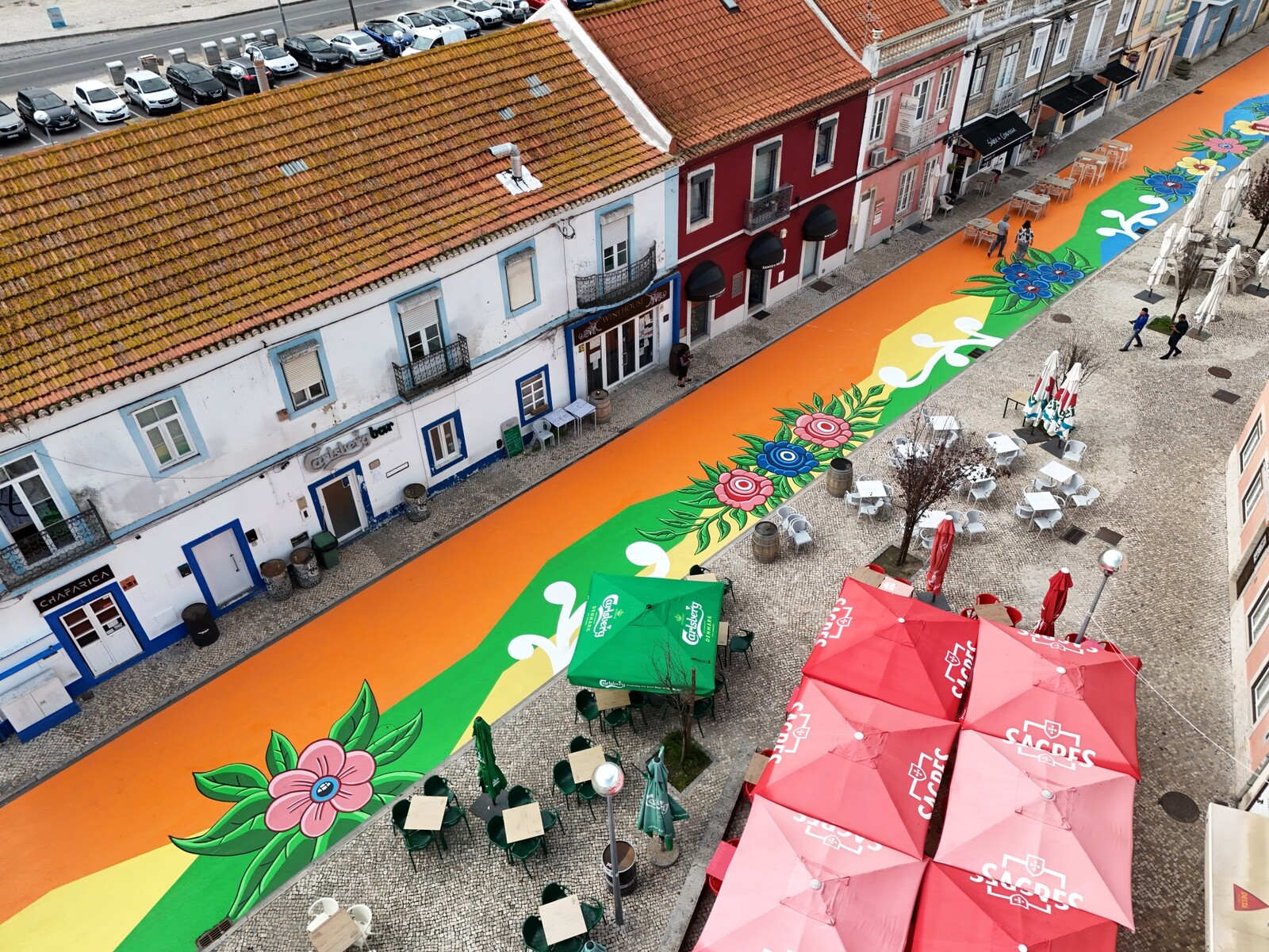 Já pode desfrutar do piso florido da 5 de Outubro