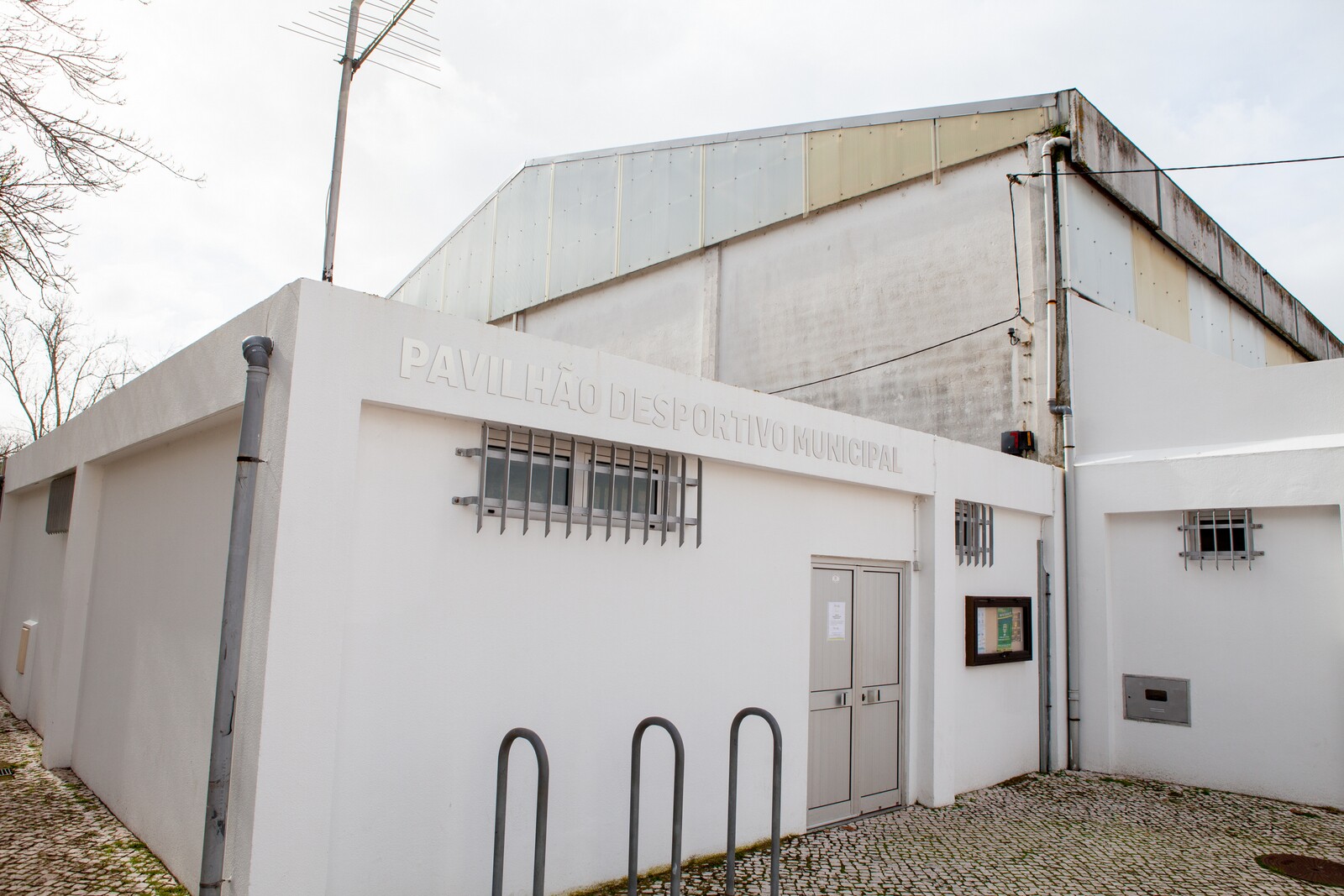 Renda-se ao atletismo, futsal e futebol
