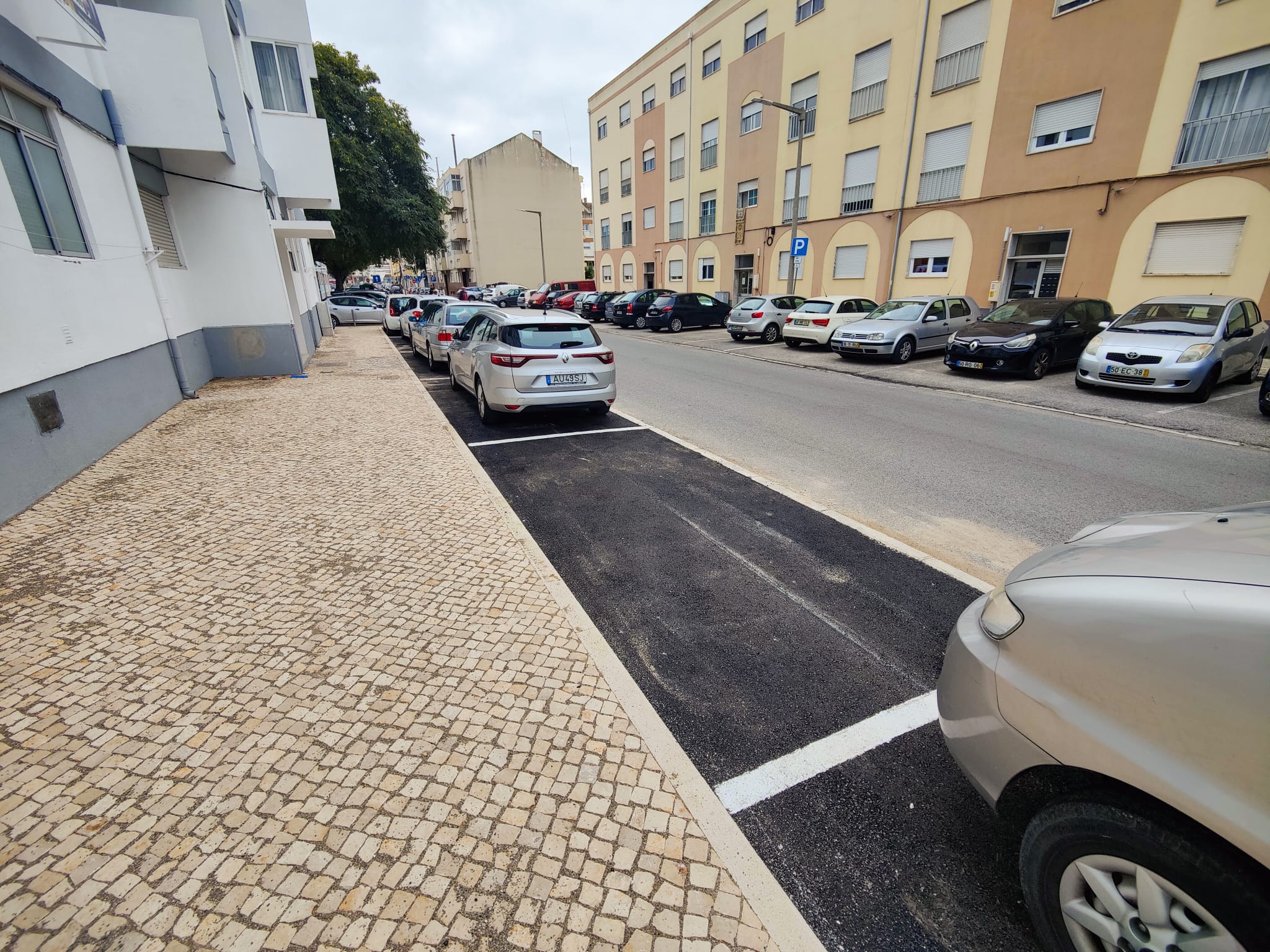 Obra da Rua Professor Bento de Jesus Caraça terminada