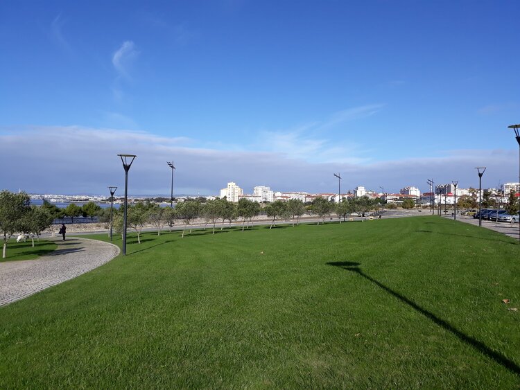 Saiba que as empresas e entidades formadoras vão estar na IV Edição da Feira de Formação e Empreg...