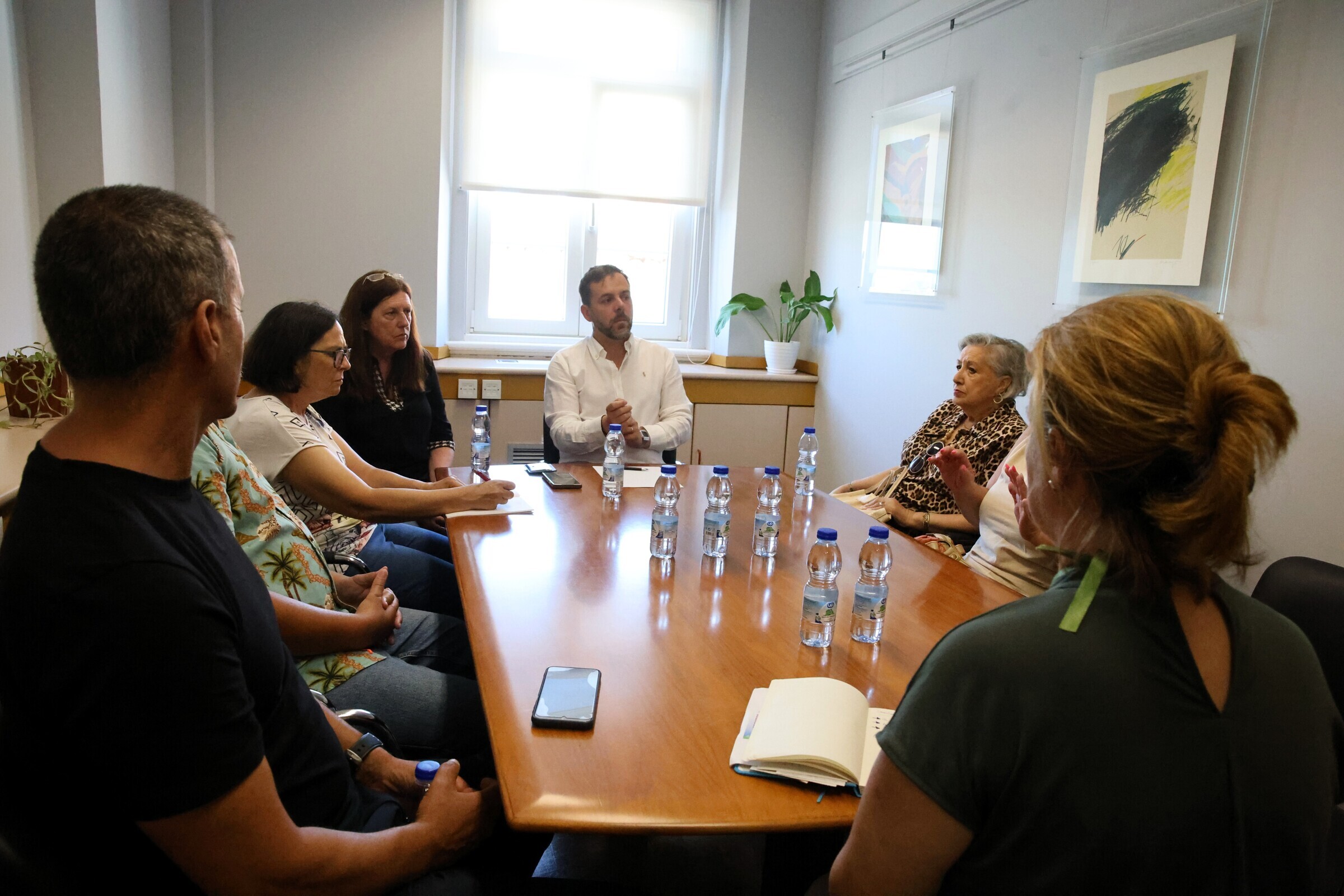 Autarquia reúne com Serviços Sociais