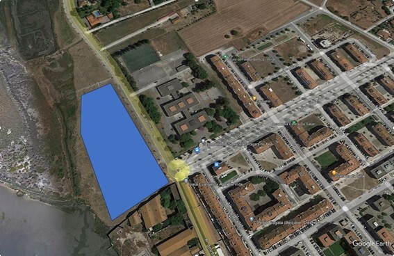 Avenida Luis de Cam&otilde;es, perto da Escola Fragata do Tejo